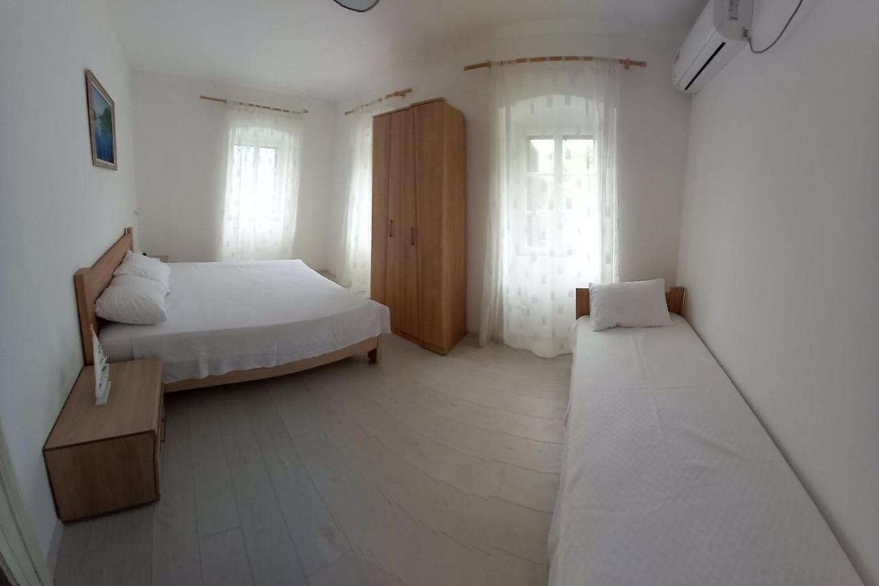 Apartments Dabovic Котор Экстерьер фото