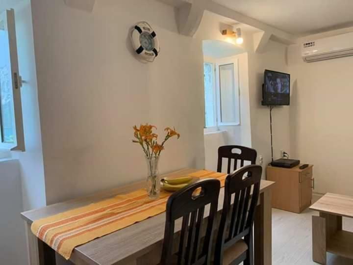 Apartments Dabovic Котор Экстерьер фото